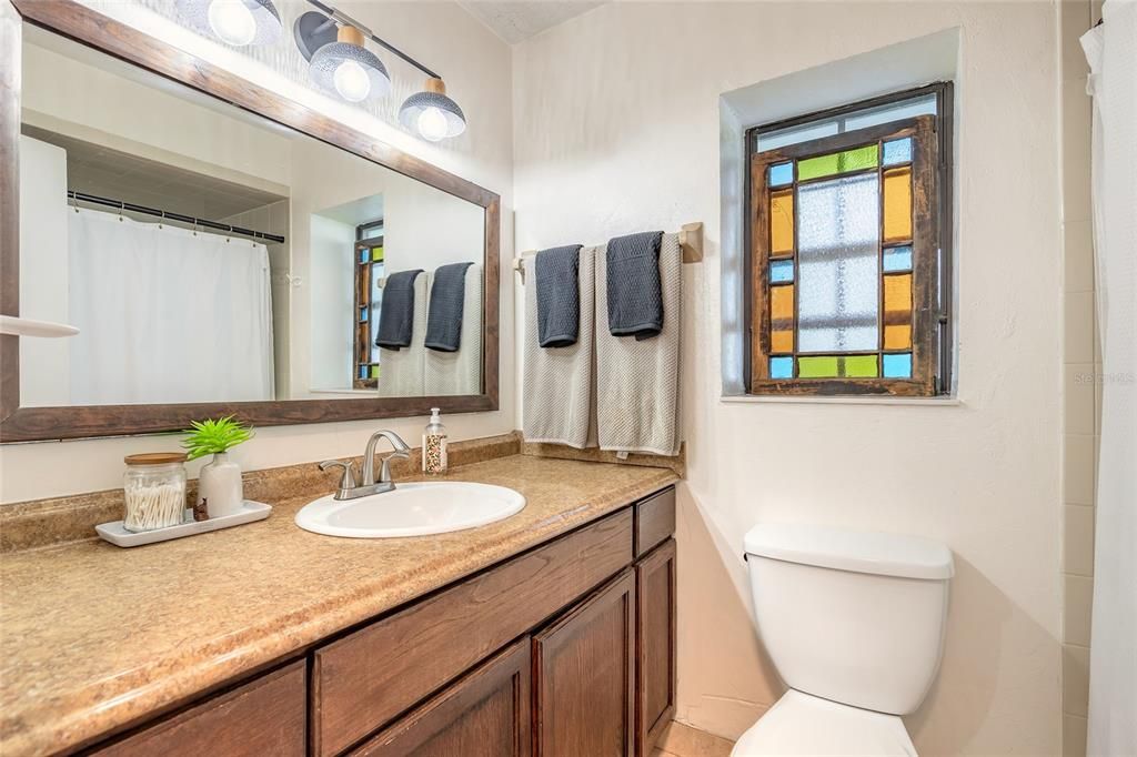 Active With Contract: $315,000 (3 beds, 2 baths, 1354 Square Feet)