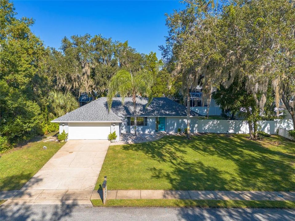 Active With Contract: $315,000 (3 beds, 2 baths, 1354 Square Feet)