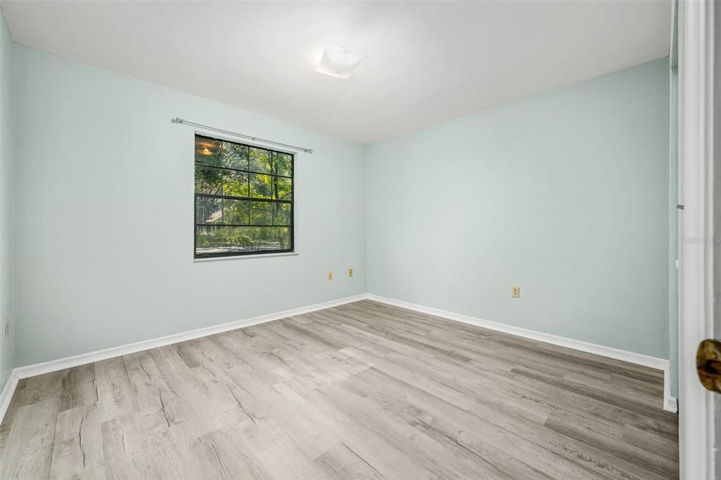 Active With Contract: $275,000 (3 beds, 2 baths, 1340 Square Feet)