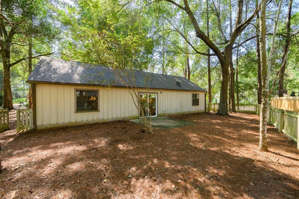 Active With Contract: $275,000 (3 beds, 2 baths, 1340 Square Feet)