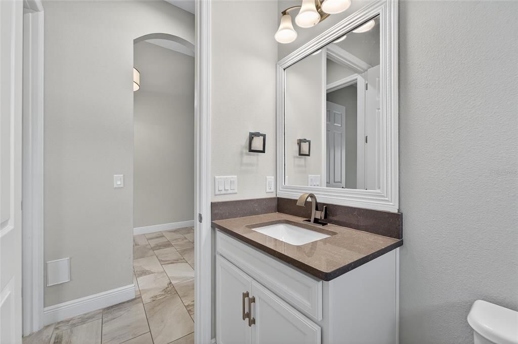 En Venta: $995,000 (4 camas, 3 baños, 2680 Pies cuadrados)