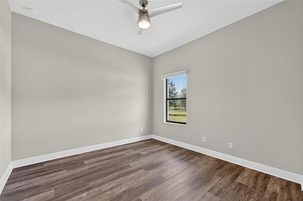 En Venta: $995,000 (4 camas, 3 baños, 2680 Pies cuadrados)