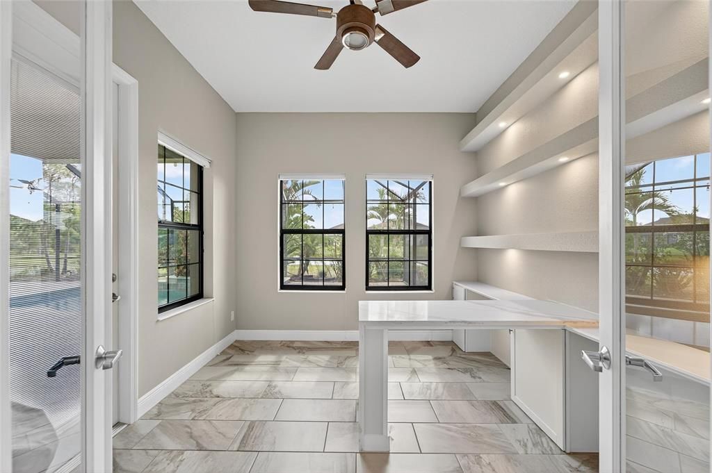 En Venta: $995,000 (4 camas, 3 baños, 2680 Pies cuadrados)