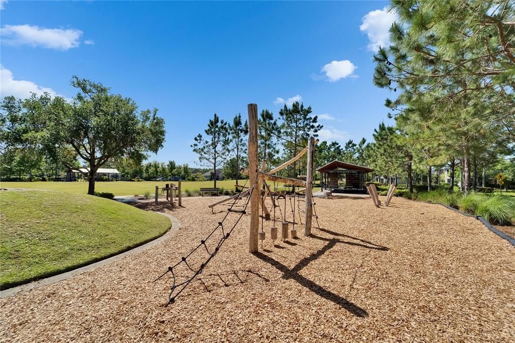 En Venta: $995,000 (4 camas, 3 baños, 2680 Pies cuadrados)