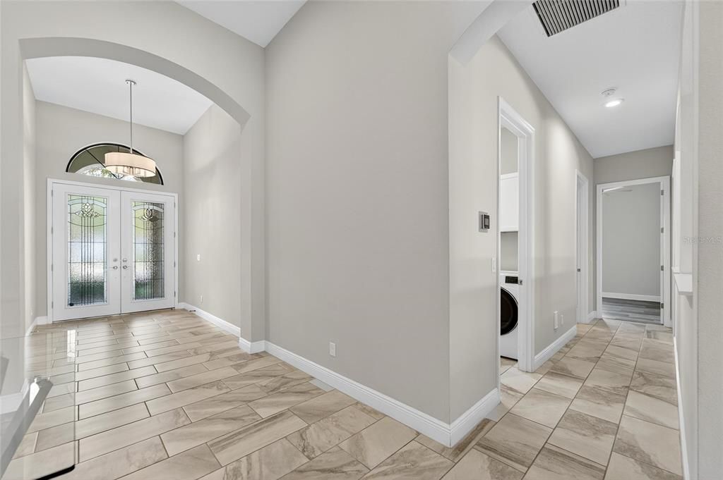 En Venta: $995,000 (4 camas, 3 baños, 2680 Pies cuadrados)