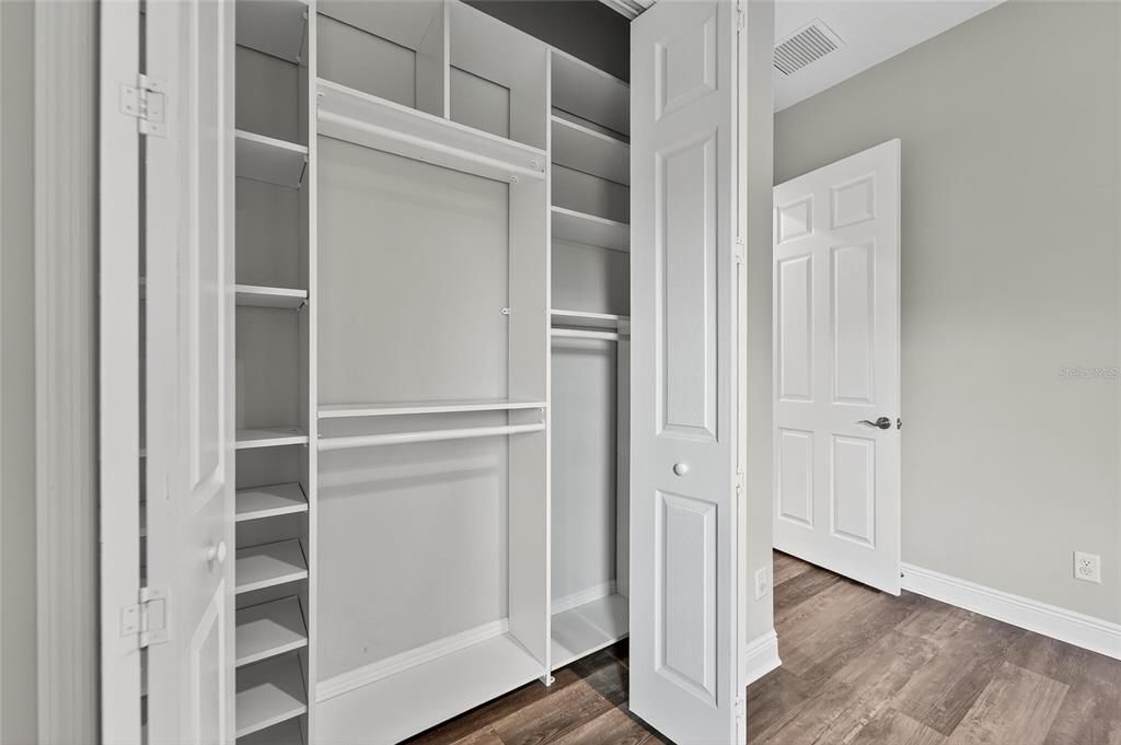 En Venta: $995,000 (4 camas, 3 baños, 2680 Pies cuadrados)