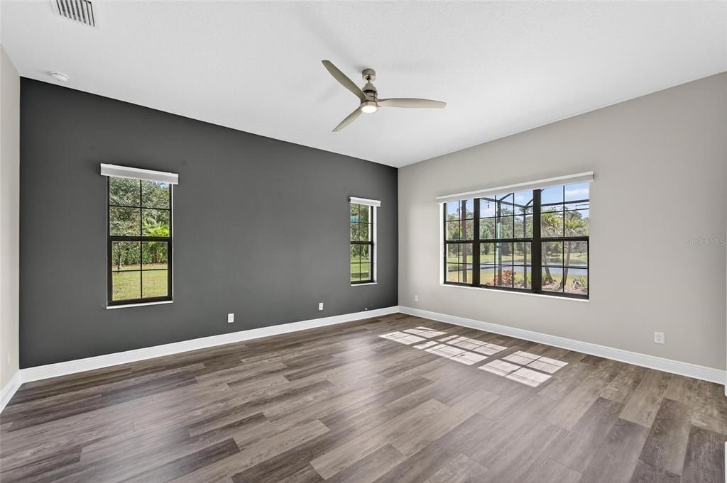 En Venta: $995,000 (4 camas, 3 baños, 2680 Pies cuadrados)