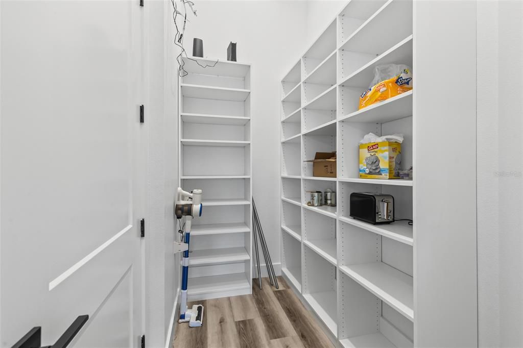 For Sale: $1,749,000 (4 beds, 4 baths, 4487 Square Feet)