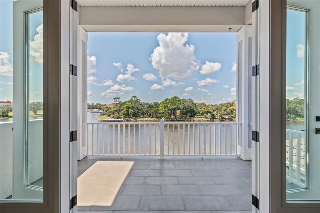 For Sale: $1,749,000 (4 beds, 4 baths, 4487 Square Feet)