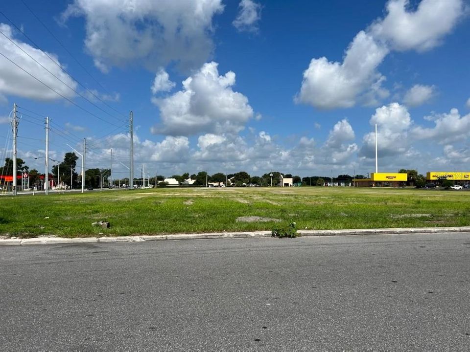 For Sale: $2,249,000 (4.49 acres)