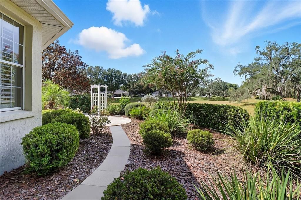 待售: $425,000 (3 贝兹, 3 浴室, 2598 平方英尺)