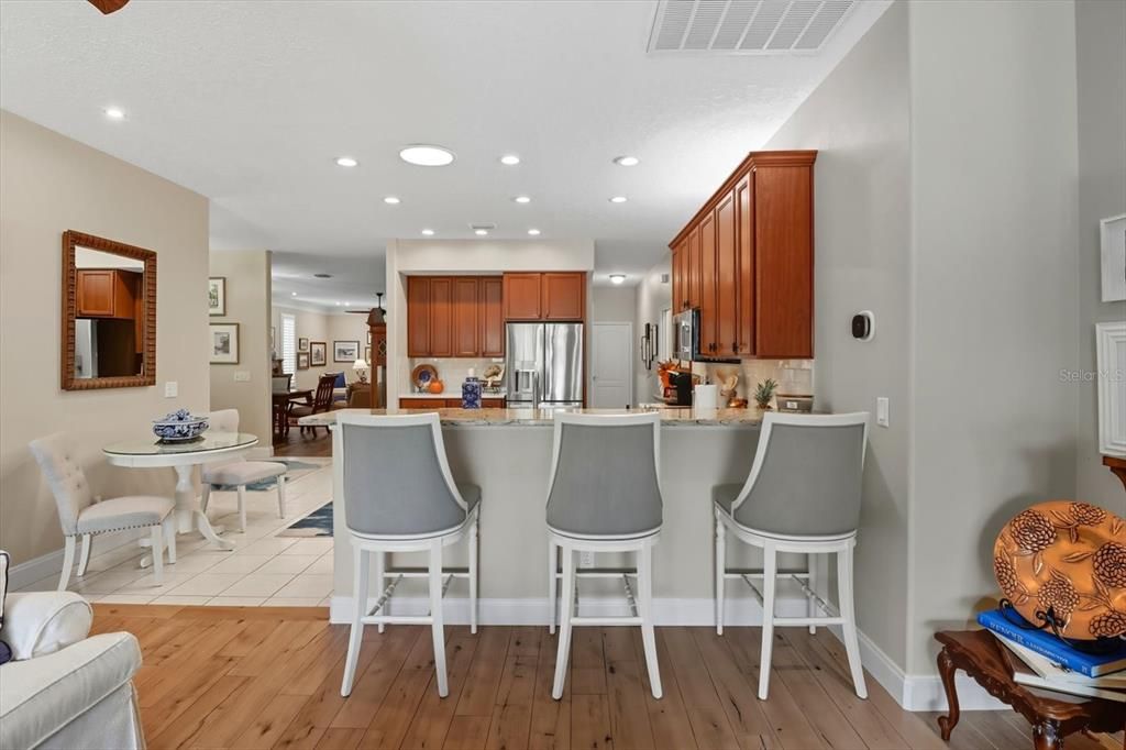 待售: $425,000 (3 贝兹, 3 浴室, 2598 平方英尺)