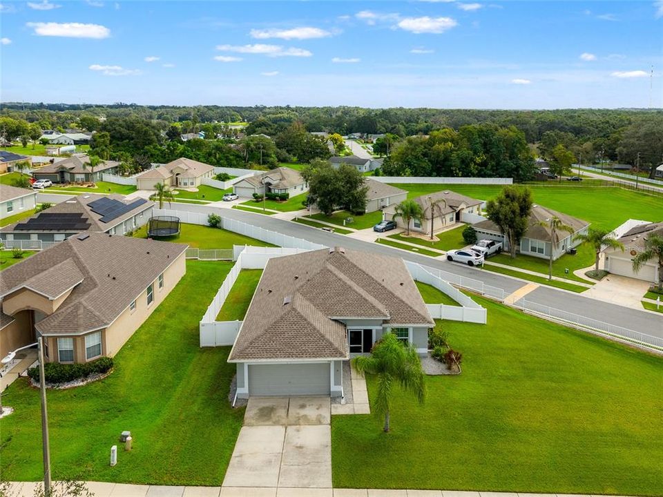 Active With Contract: $300,000 (4 beds, 2 baths, 1564 Square Feet)