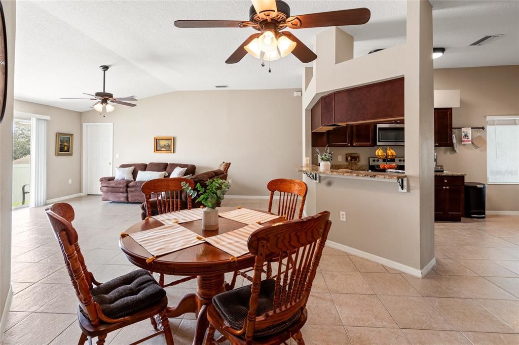 Active With Contract: $300,000 (4 beds, 2 baths, 1564 Square Feet)