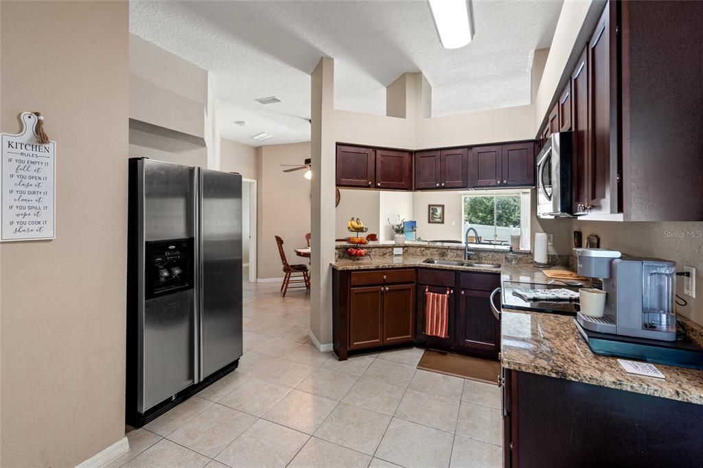 Active With Contract: $300,000 (4 beds, 2 baths, 1564 Square Feet)