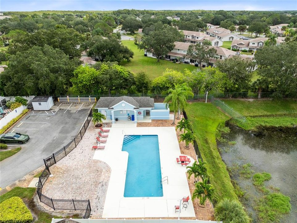 合同活跃: $2,500 (3 贝兹, 2 浴室, 1300 平方英尺)