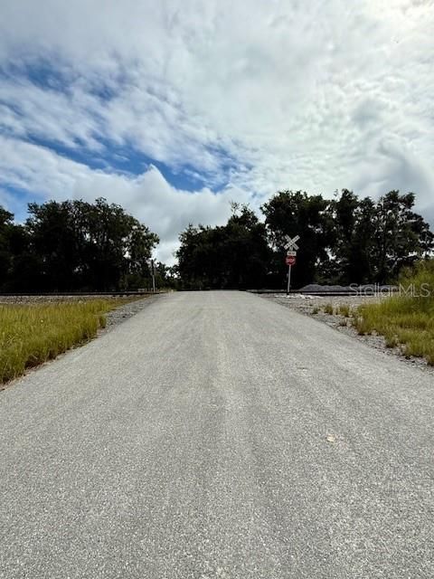 На продажу: $65,000 (1.66 acres)