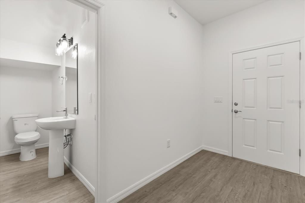 For Sale: $379,000 (3 beds, 2 baths, 1692 Square Feet)