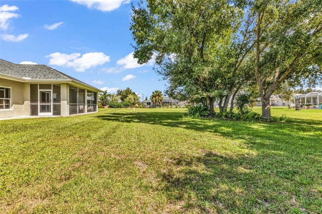 合同活跃: $300,000 (3 贝兹, 2 浴室, 1920 平方英尺)