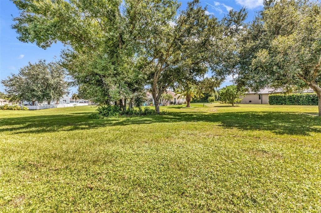 合同活跃: $300,000 (3 贝兹, 2 浴室, 1920 平方英尺)