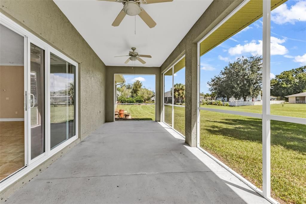 合同活跃: $300,000 (3 贝兹, 2 浴室, 1920 平方英尺)