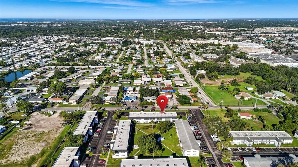 合同活跃: $64,900 (1 贝兹, 1 浴室, 725 平方英尺)