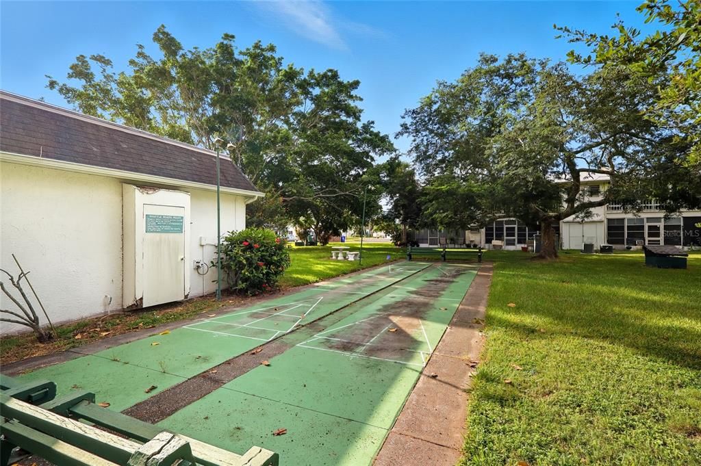 合同活跃: $64,900 (1 贝兹, 1 浴室, 725 平方英尺)