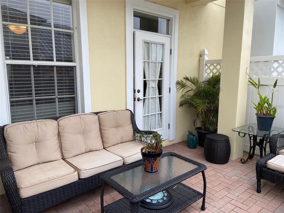 For Rent: $3,200 (4 beds, 2 baths, 2623 Square Feet)