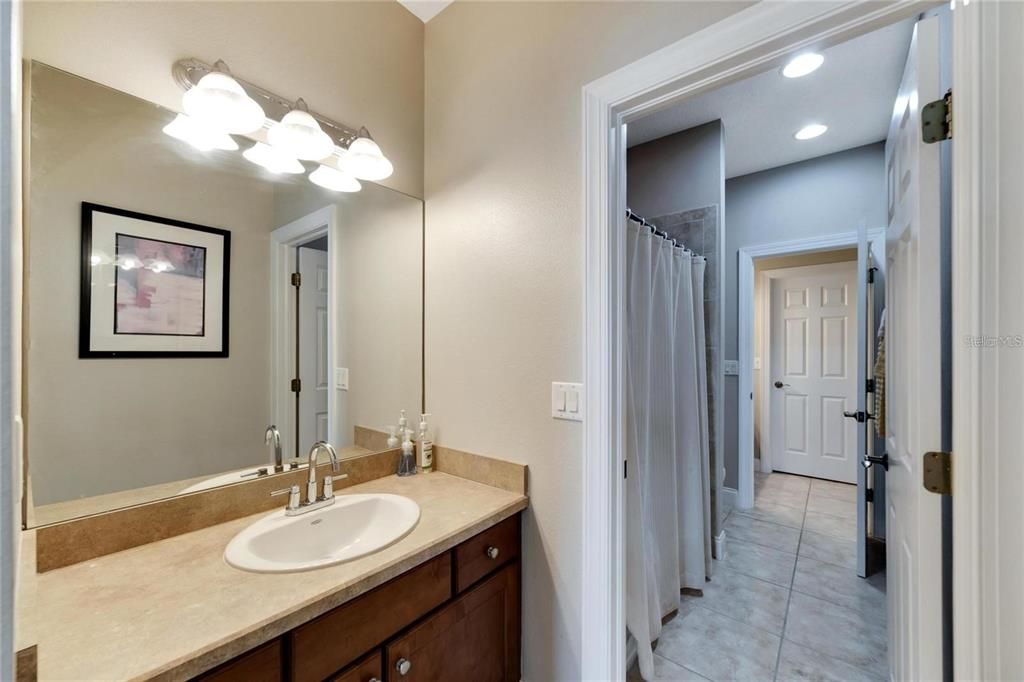 For Rent: $3,200 (4 beds, 2 baths, 2623 Square Feet)