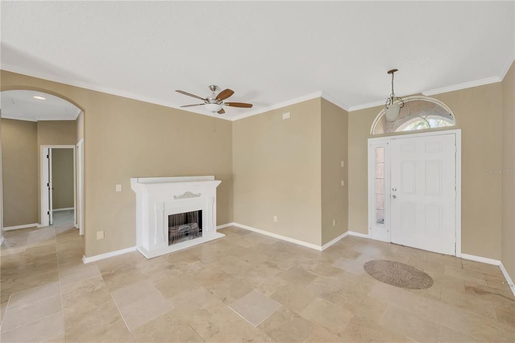 For Sale: $399,000 (4 beds, 3 baths, 2210 Square Feet)