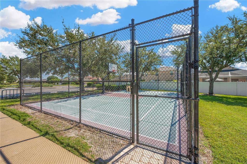 For Sale: $399,000 (4 beds, 3 baths, 2210 Square Feet)