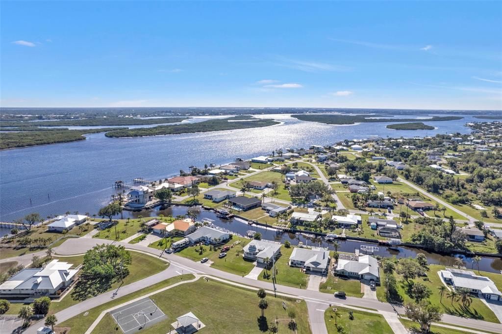 En Venta: $485,000 (3 camas, 2 baños, 1891 Pies cuadrados)