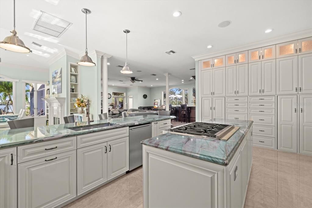 En Venta: $5,450,000 (4 camas, 4 baños, 5982 Pies cuadrados)