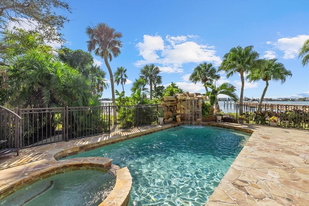 En Venta: $5,450,000 (4 camas, 4 baños, 5982 Pies cuadrados)