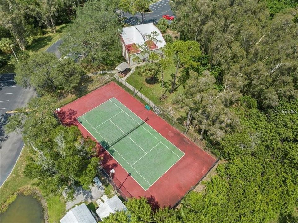 Active With Contract: $125,000 (1 beds, 1 baths, 670 Square Feet)