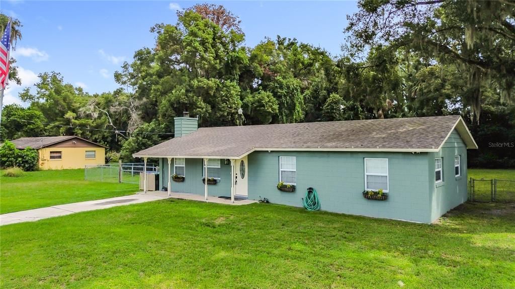 待售: $325,000 (3 贝兹, 1 浴室, 1125 平方英尺)