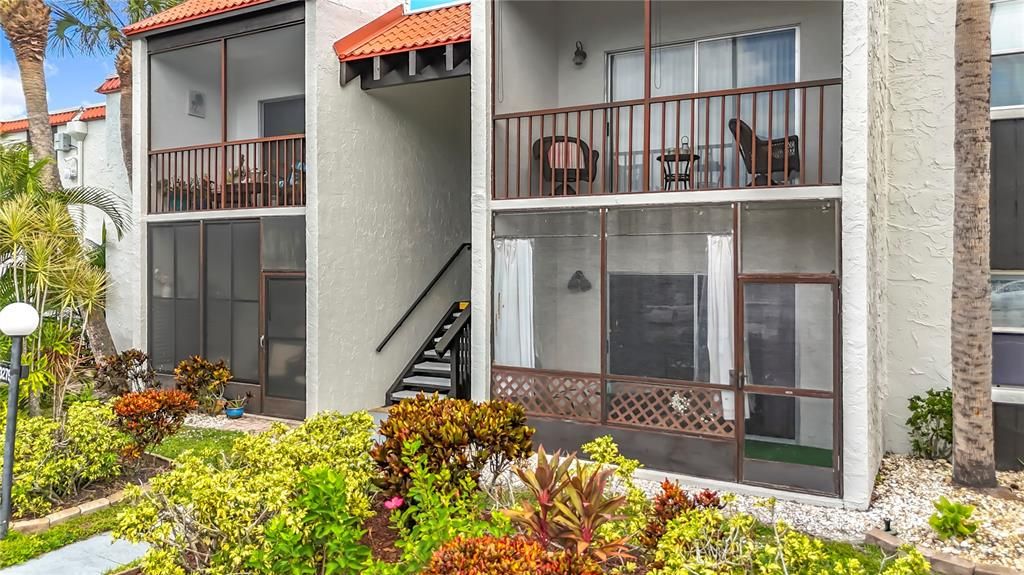 Active With Contract: $231,500 (3 beds, 2 baths, 1144 Square Feet)