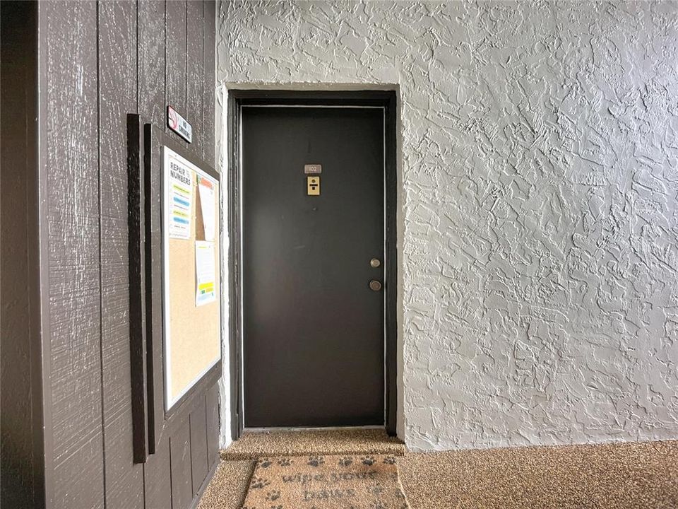 Active With Contract: $231,500 (3 beds, 2 baths, 1144 Square Feet)