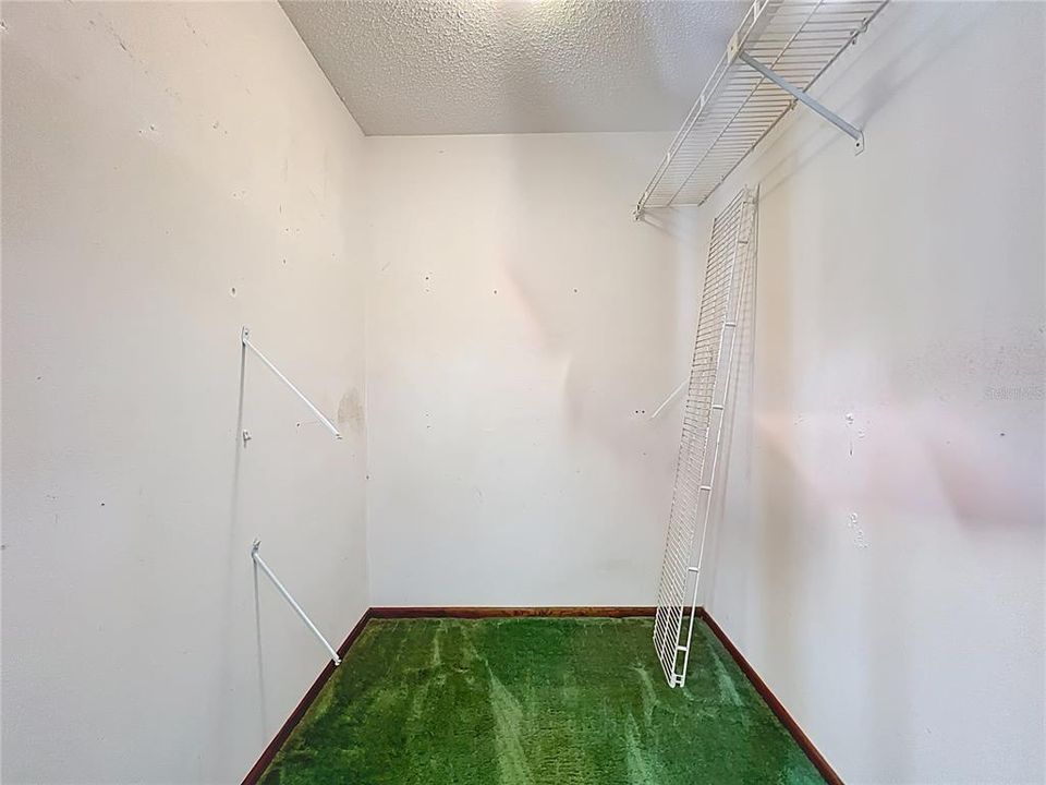 Active With Contract: $231,500 (3 beds, 2 baths, 1144 Square Feet)