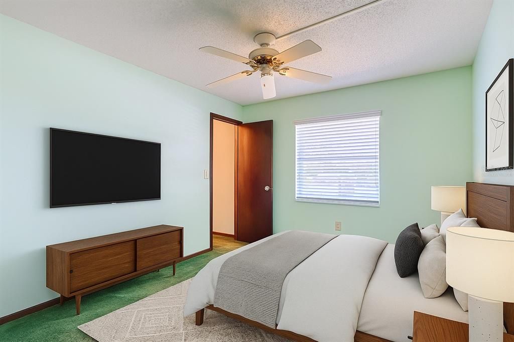 Active With Contract: $231,500 (3 beds, 2 baths, 1144 Square Feet)