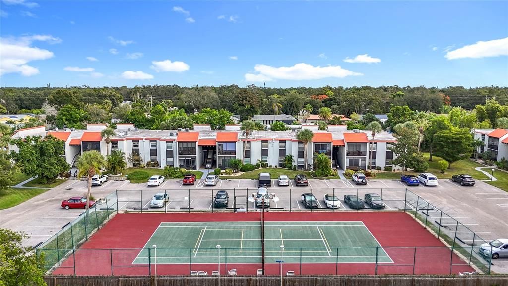 Active With Contract: $231,500 (3 beds, 2 baths, 1144 Square Feet)