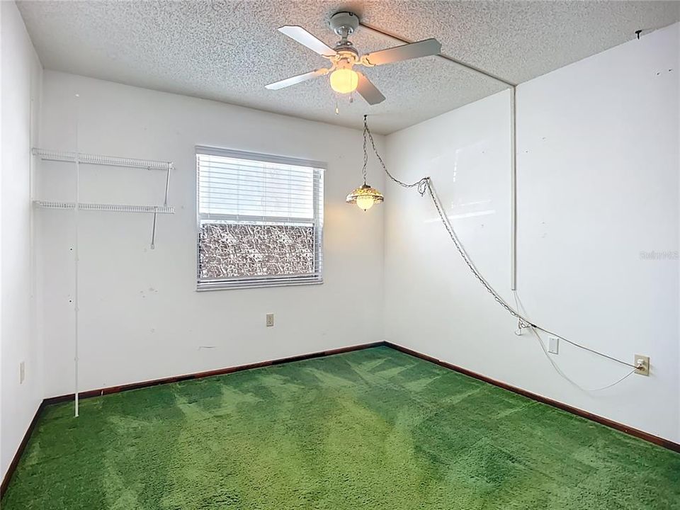 Active With Contract: $231,500 (3 beds, 2 baths, 1144 Square Feet)