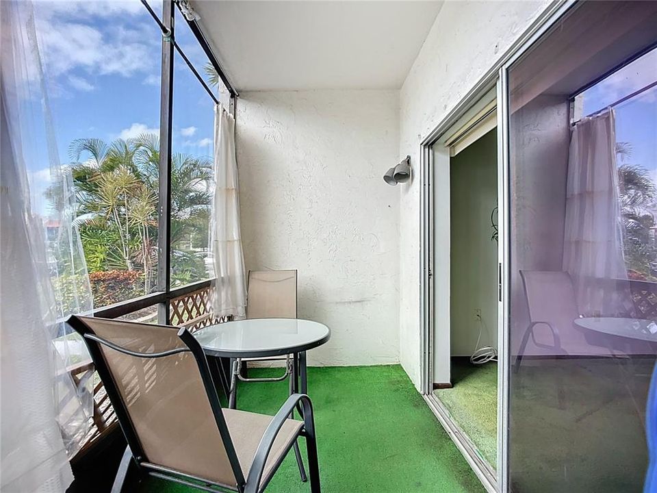 Active With Contract: $231,500 (3 beds, 2 baths, 1144 Square Feet)