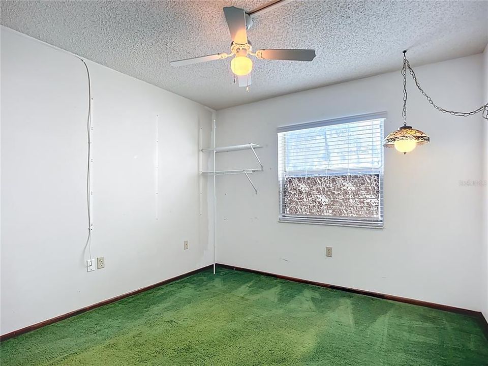 Active With Contract: $231,500 (3 beds, 2 baths, 1144 Square Feet)