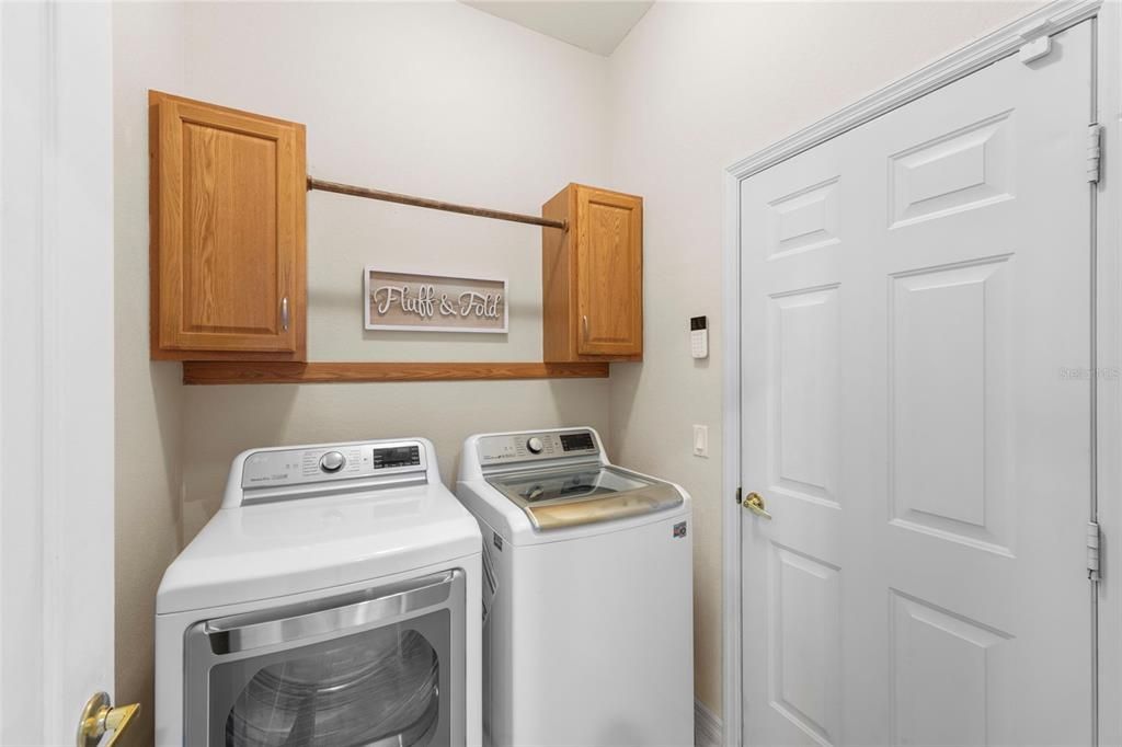 For Sale: $579,900 (3 beds, 2 baths, 2337 Square Feet)