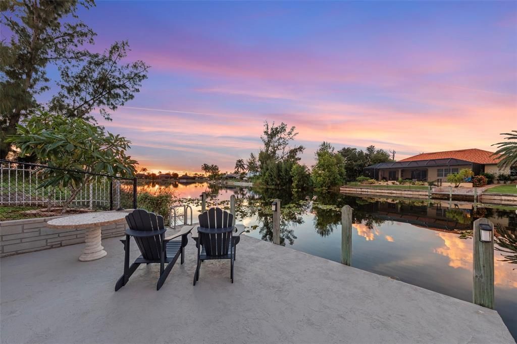 For Sale: $579,900 (3 beds, 2 baths, 2337 Square Feet)