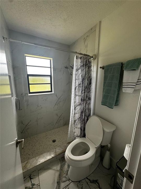 На продажу: $550,000 (4 спален, 0 ванн, 2086 Квадратных фут)