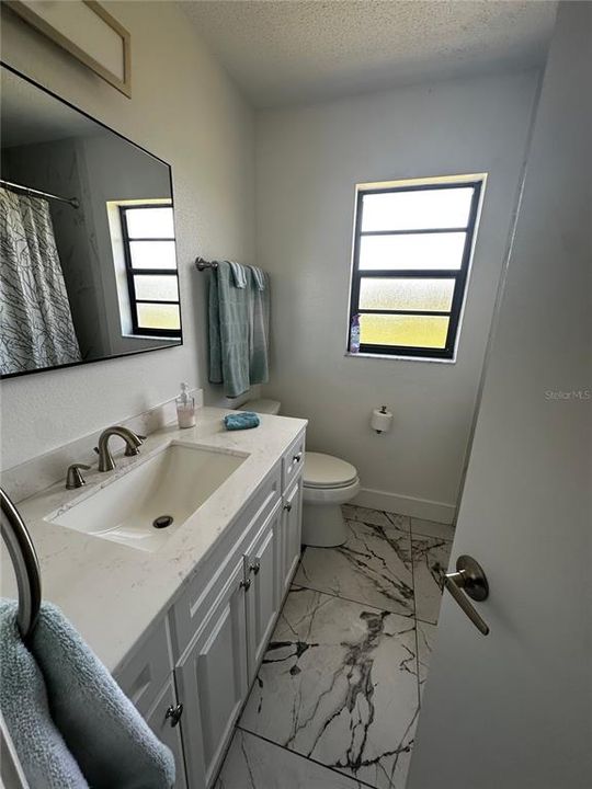 На продажу: $550,000 (4 спален, 0 ванн, 2086 Квадратных фут)