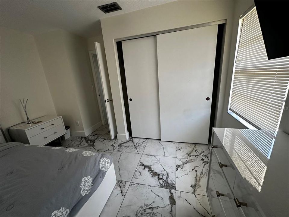 На продажу: $550,000 (4 спален, 0 ванн, 2086 Квадратных фут)