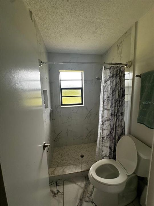 На продажу: $550,000 (4 спален, 0 ванн, 2086 Квадратных фут)